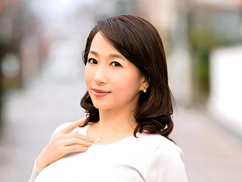 よしい美希（伊沢涼子、吉井美希）が出演する熟女エロ動画