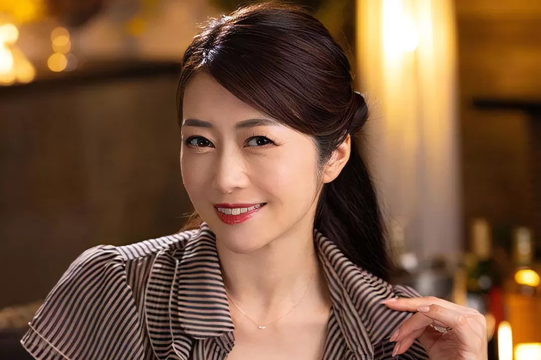 北条麻妃が出演する熟女エロ動画